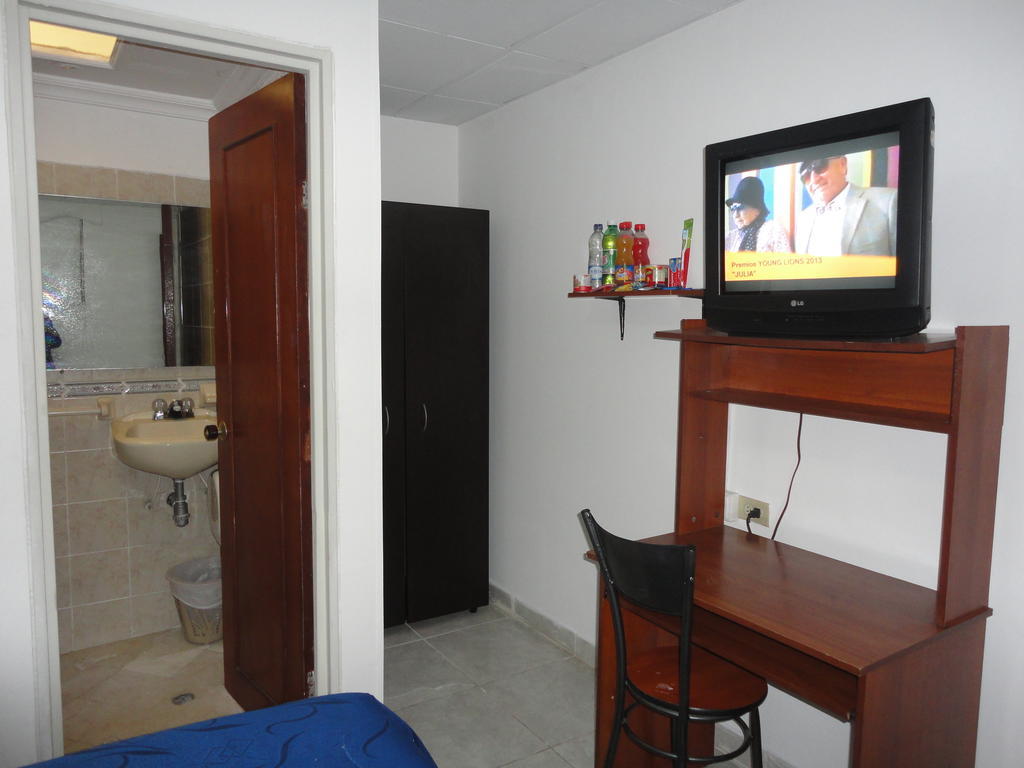 Hotel Fenix Real Bogota Kamer foto