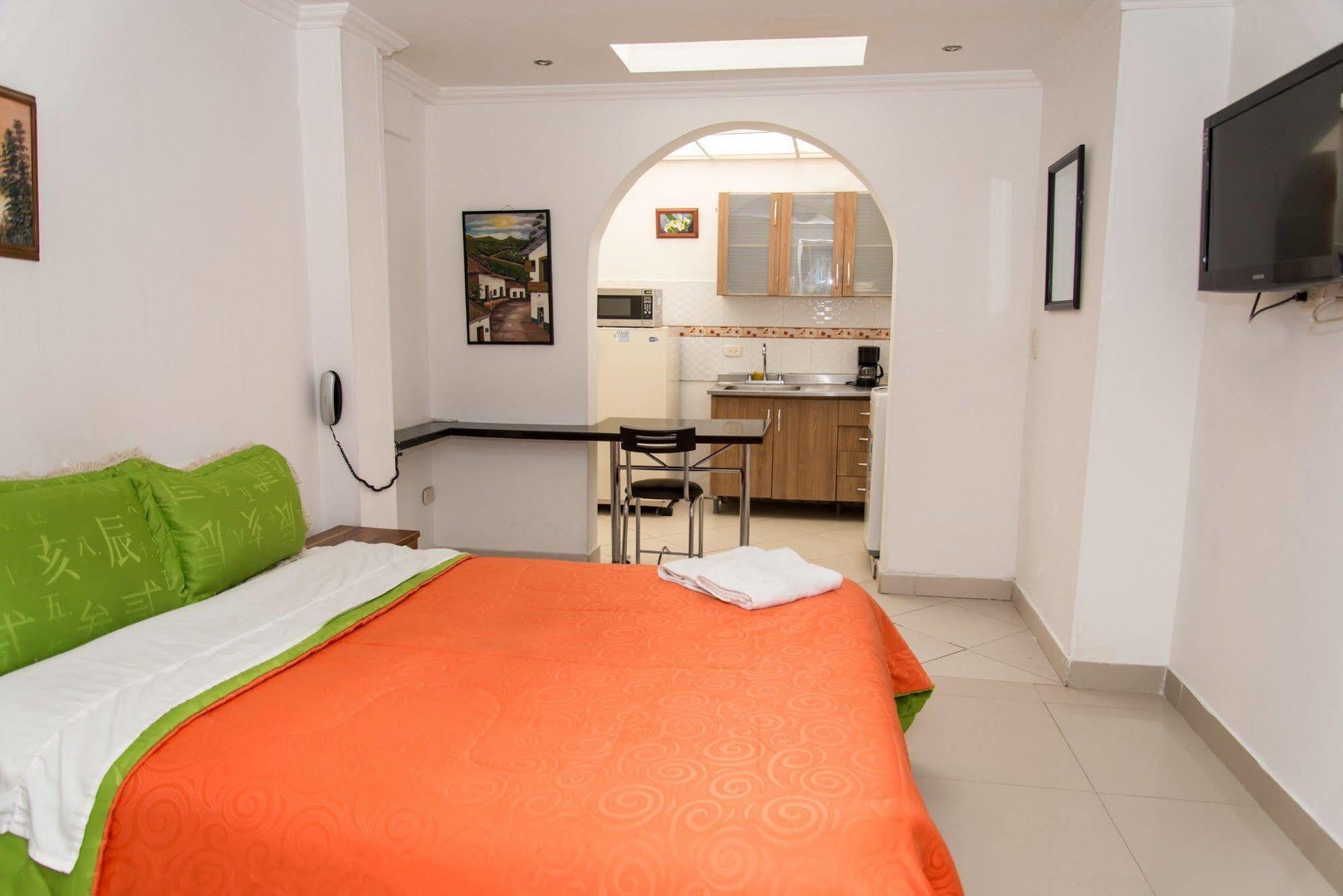 Hotel Fenix Real Bogota Buitenkant foto