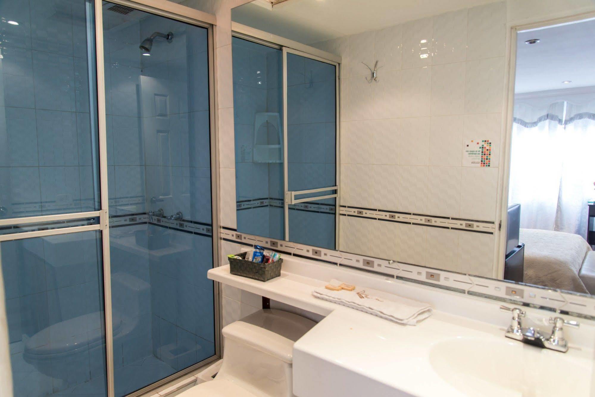 Hotel Fenix Real Bogota Buitenkant foto