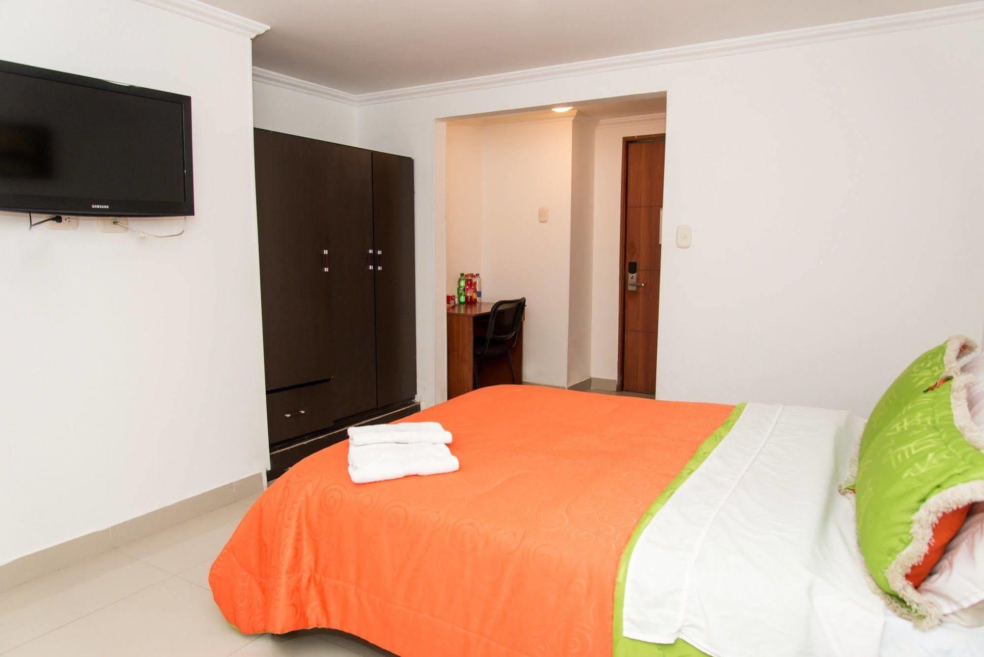 Hotel Fenix Real Bogota Buitenkant foto