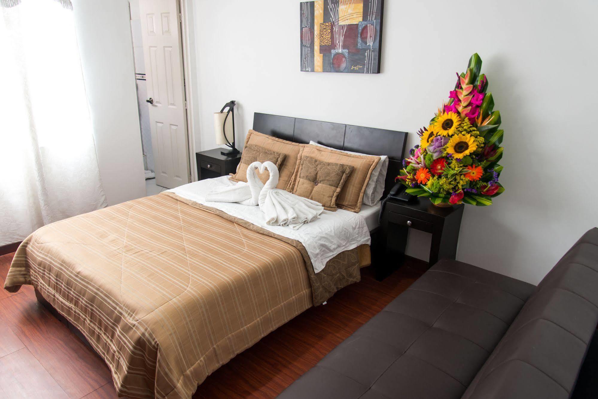 Hotel Fenix Real Bogota Buitenkant foto