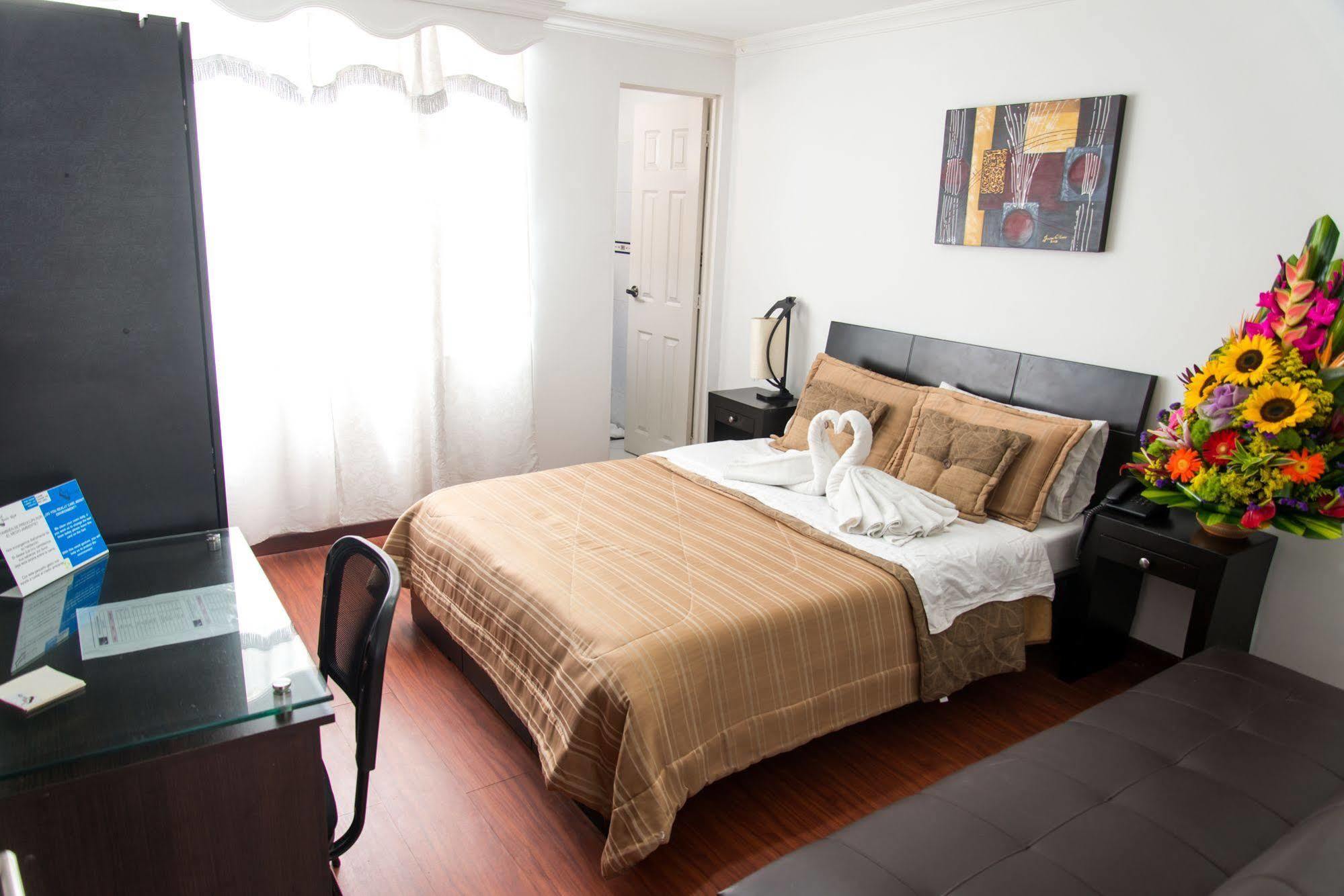 Hotel Fenix Real Bogota Buitenkant foto
